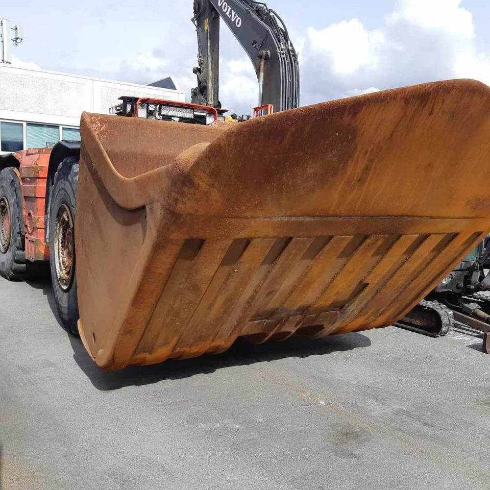 Sandvik LH517 - מכונת כרייה: תמונה 2 Sandvik LH517 - מכונת כרייה: תמונה 2
