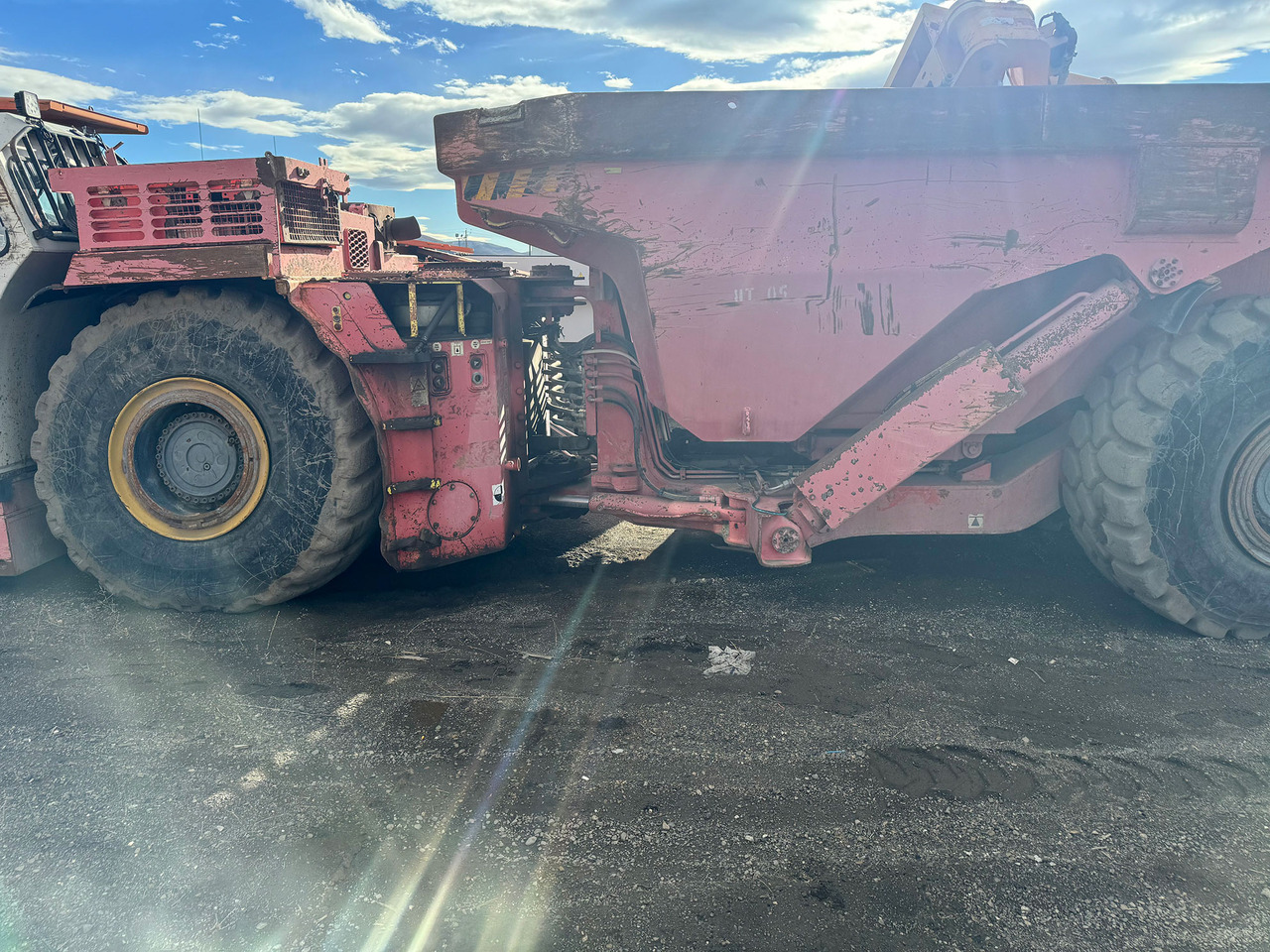 Sandvik TH430 - מכונת כרייה: תמונה 4 Sandvik TH430 - מכונת כרייה: תמונה 4