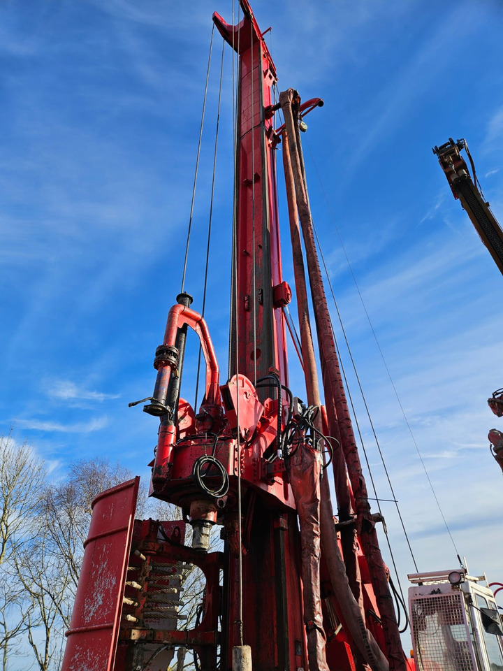 Soilmec R312 / 200 - אסדת קידוח: תמונה 5 Soilmec R312 / 200 - אסדת קידוח: תמונה 5