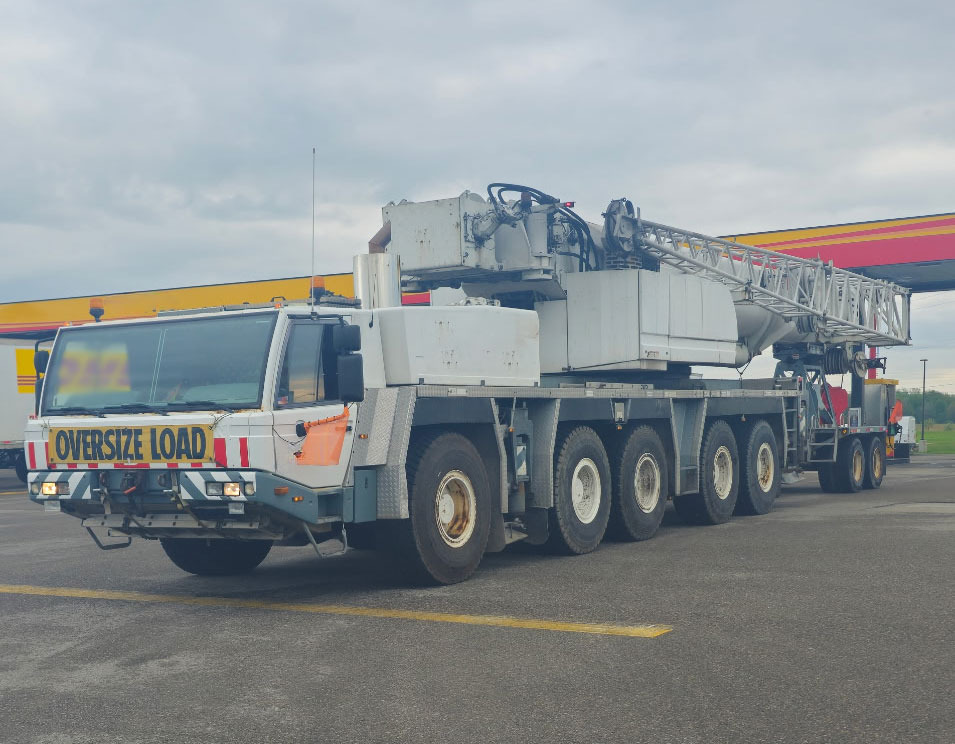 Tadano ATF 220G-5 - עגורן לכל שטח: תמונה 1 Tadano ATF 220G-5 - עגורן לכל שטח: תמונה 1