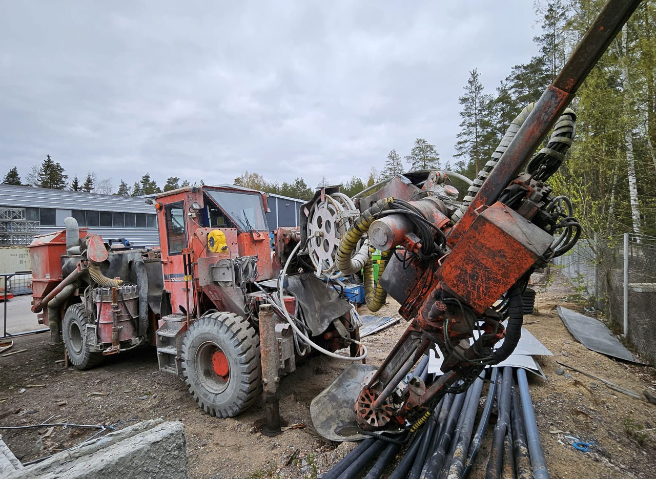 Tamrock Cabolt 530 - מכונת כיוון: תמונה 4 Tamrock Cabolt 530 - מכונת כיוון: תמונה 4