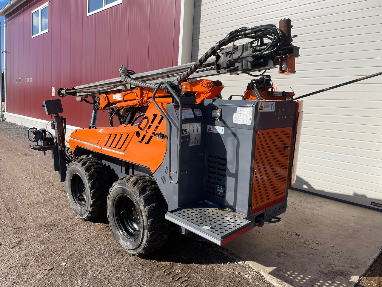 Tamrock Commando 120RF - אסדת קידוח: תמונה 5 Tamrock Commando 120RF - אסדת קידוח: תמונה 5