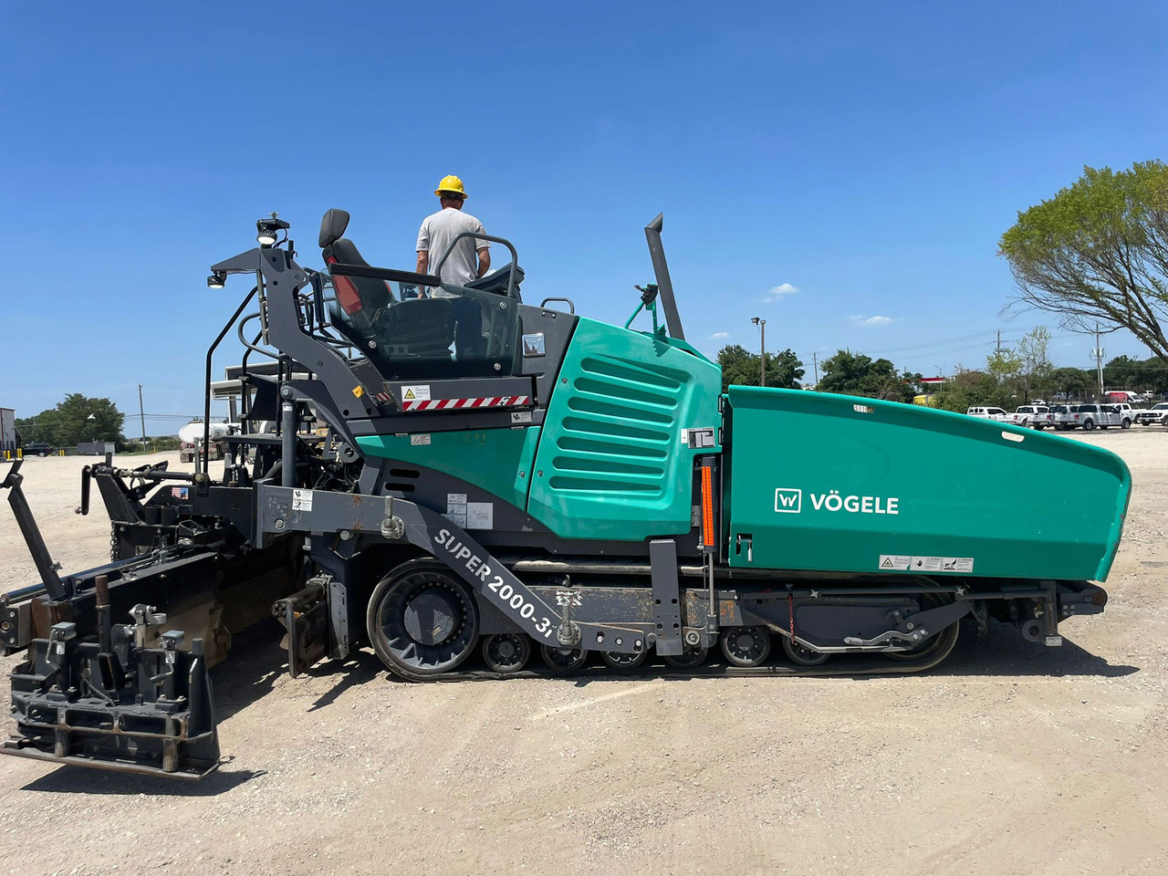 Vogele Super 2000-3i - מרצף אספלט: תמונה 2 Vogele Super 2000-3i - מרצף אספלט: תמונה 2