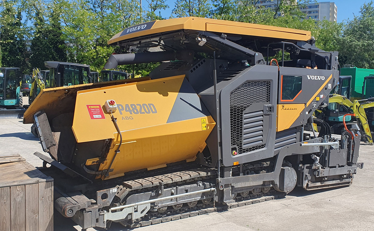 Volvo ABG P4820D - מרצף אספלט: תמונה 3 Volvo ABG P4820D - מרצף אספלט: תמונה 3