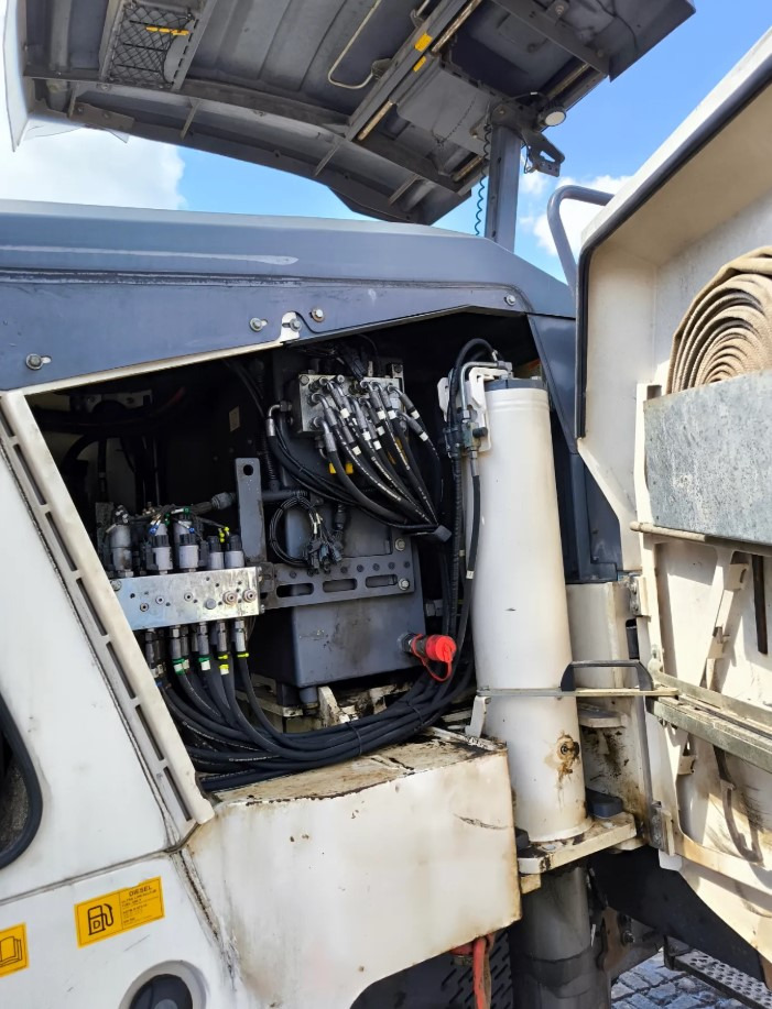 Wirtgen W 100 Ri - מקצועה חשמלית קרה: תמונה 5 Wirtgen W 100 Ri - מקצועה חשמלית קרה: תמונה 5