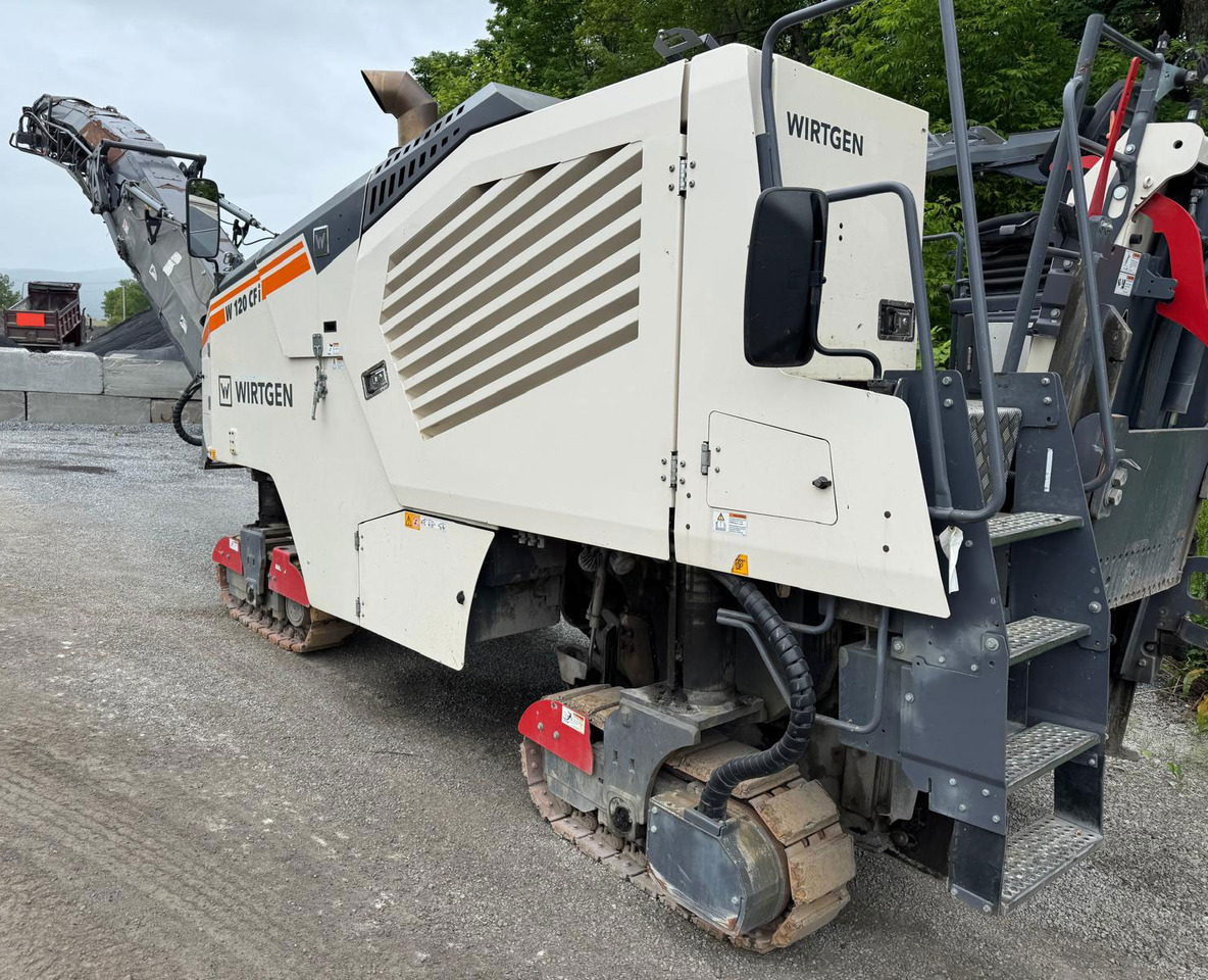 Wirtgen W 120 CFI - מקצועה חשמלית קרה: תמונה 1 Wirtgen W 120 CFI - מקצועה חשמלית קרה: תמונה 1