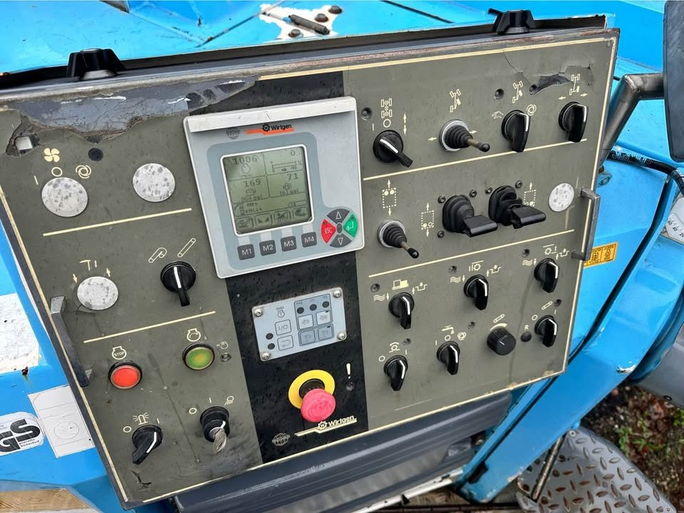 Wirtgen W 120 Fi - מקצועה חשמלית קרה: תמונה 5 Wirtgen W 120 Fi - מקצועה חשמלית קרה: תמונה 5