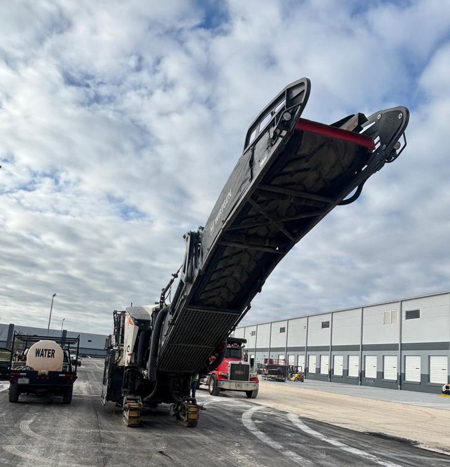 Wirtgen W 200 Fi - מקצועה חשמלית קרה: תמונה 3 Wirtgen W 200 Fi - מקצועה חשמלית קרה: תמונה 3