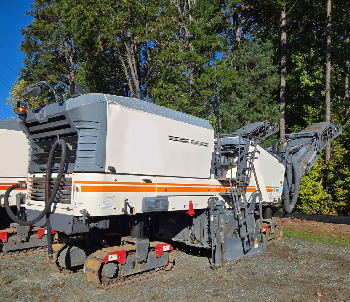 Wirtgen W 210 i - מקצועה חשמלית קרה: תמונה 2 Wirtgen W 210 i - מקצועה חשמלית קרה: תמונה 2