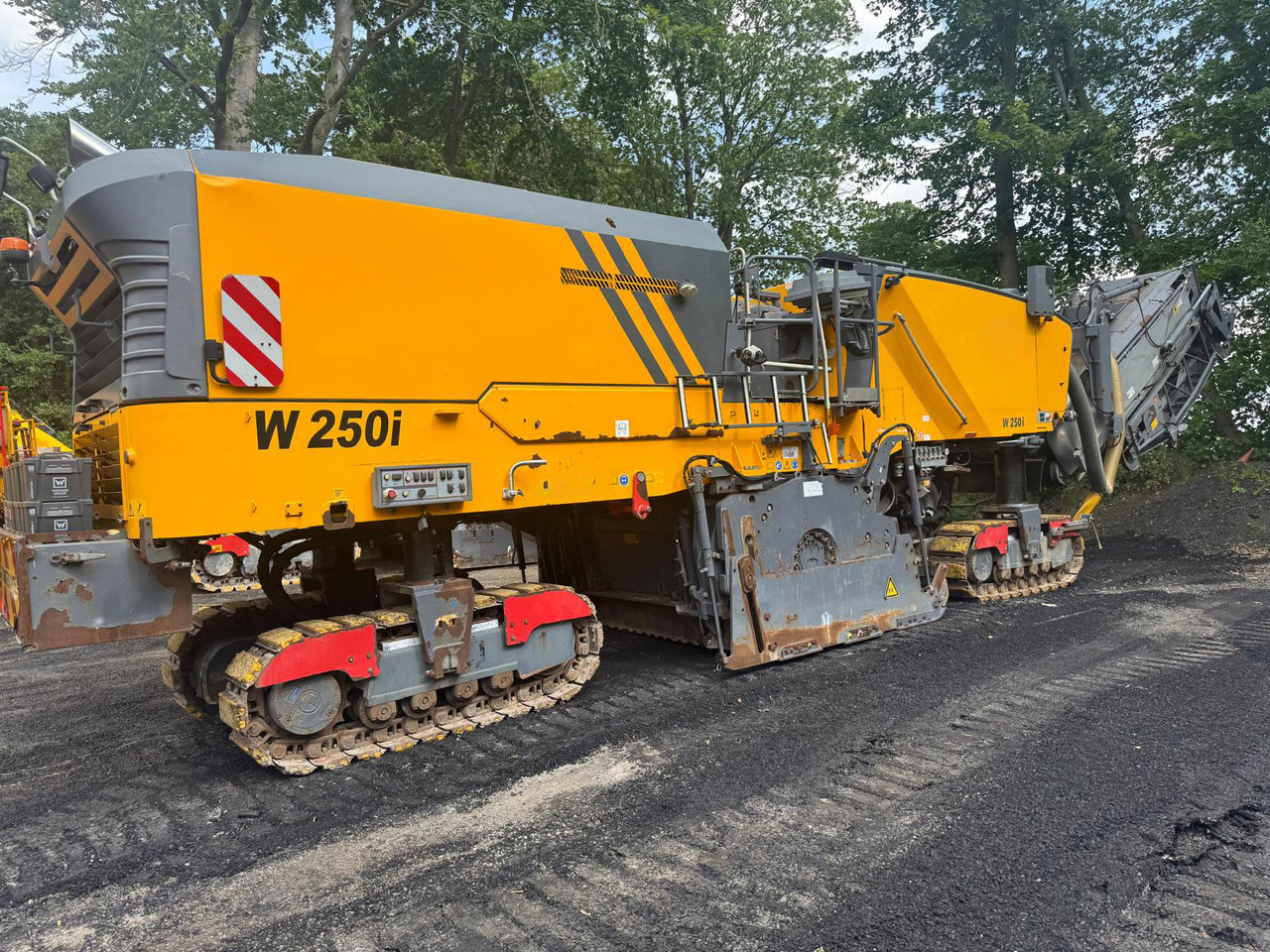Wirtgen W 250 I - מקצועה חשמלית קרה: תמונה 2 Wirtgen W 250 I - מקצועה חשמלית קרה: תמונה 2