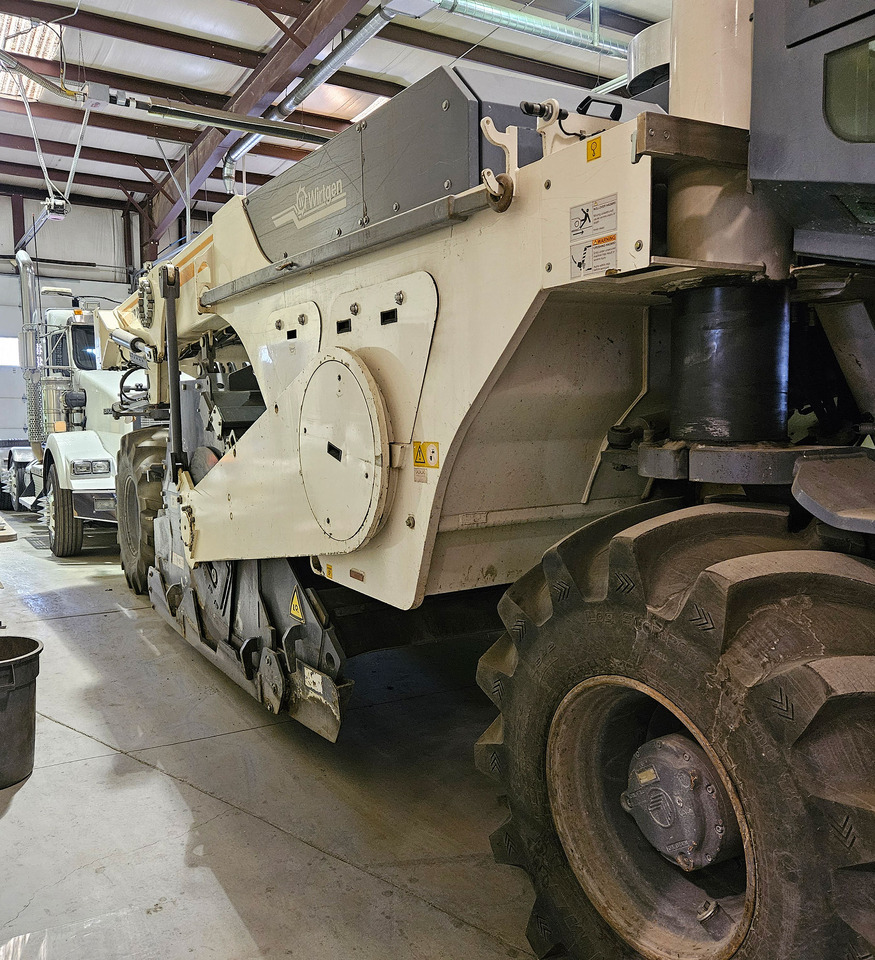 Wirtgen WR 2400 - מייצב קרקע: תמונה 4 Wirtgen WR 2400 - מייצב קרקע: תמונה 4