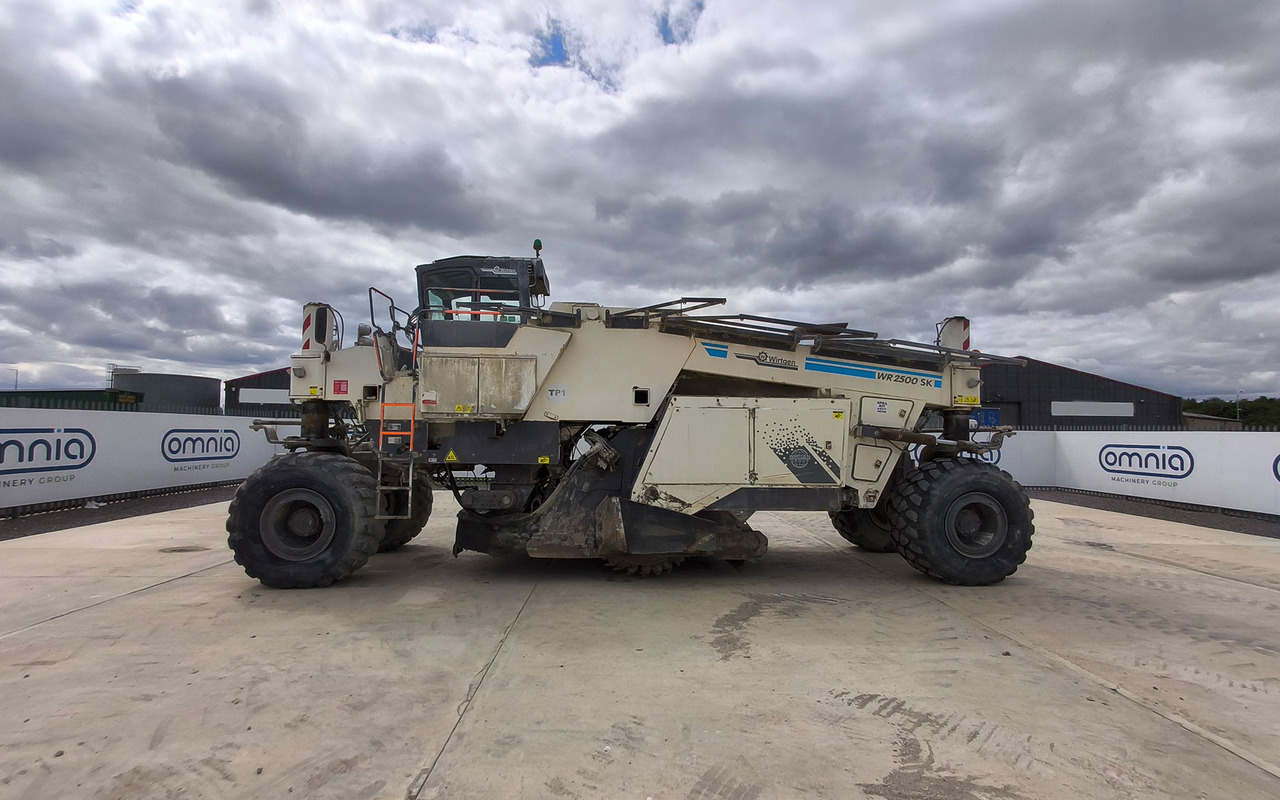 Wirtgen WR 2500 SK - מייצב קרקע: תמונה 2 Wirtgen WR 2500 SK - מייצב קרקע: תמונה 2