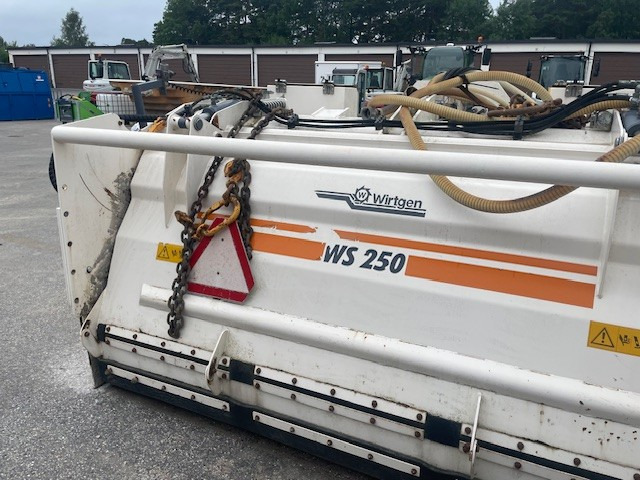 Wirtgen WS 250 - מייצב קרקע: תמונה 2 Wirtgen WS 250 - מייצב קרקע: תמונה 2