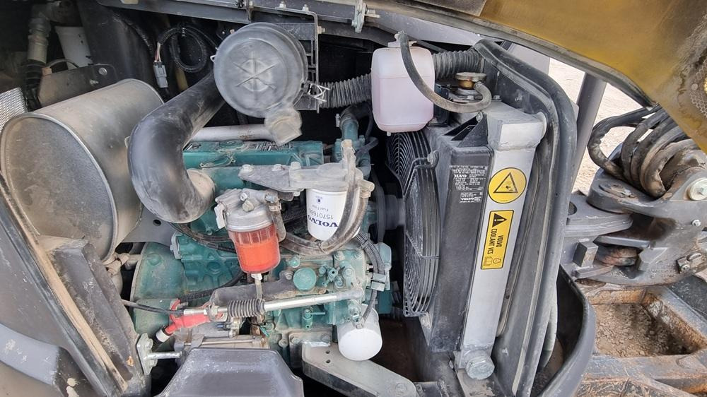 Volvo ECR35D - מיני מחפר: תמונה 5 Volvo ECR35D - מיני מחפר: תמונה 5