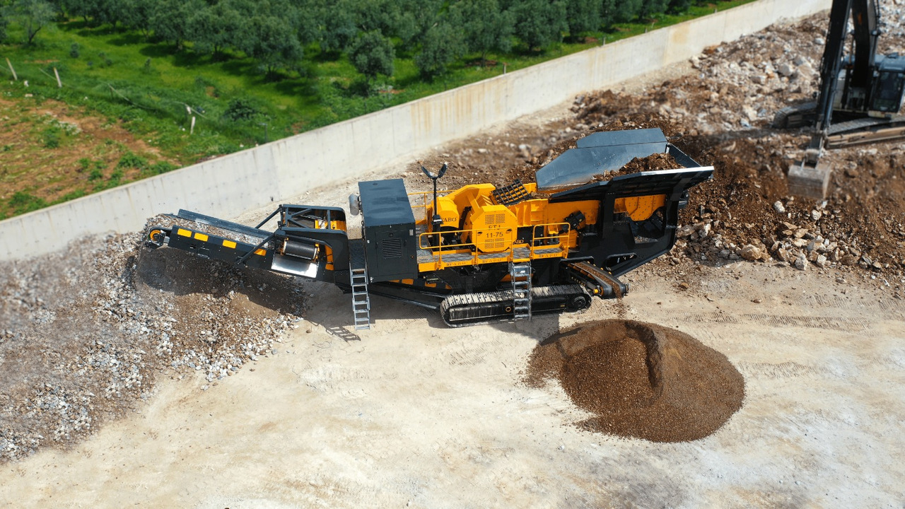 חָדָשׁ מגרסה ניידת FABO Mobile crusher: תמונה 8