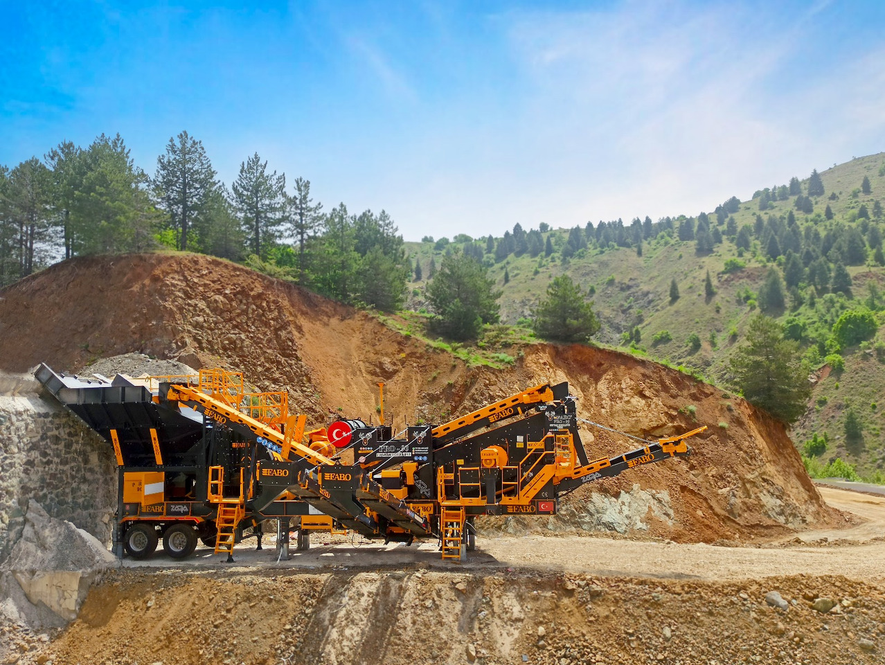 FABO Mobile crusher - מגרסה ניידת: תמונה 1 FABO Mobile crusher - מגרסה ניידת: תמונה 1
