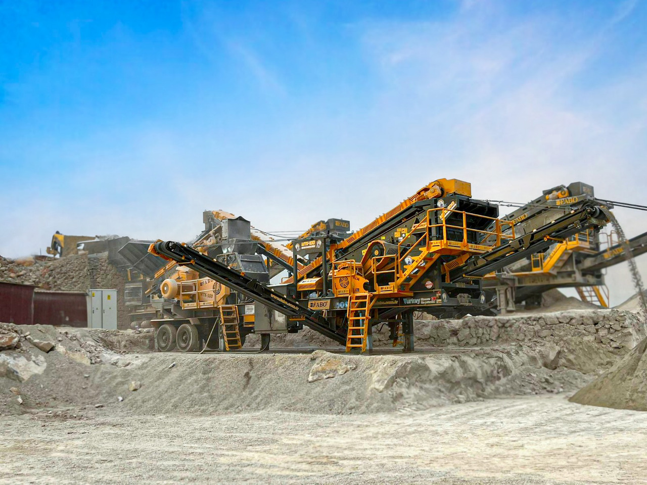 FABO Mobile crusher - מגרסה ניידת: תמונה 1 FABO Mobile crusher - מגרסה ניידת: תמונה 1
