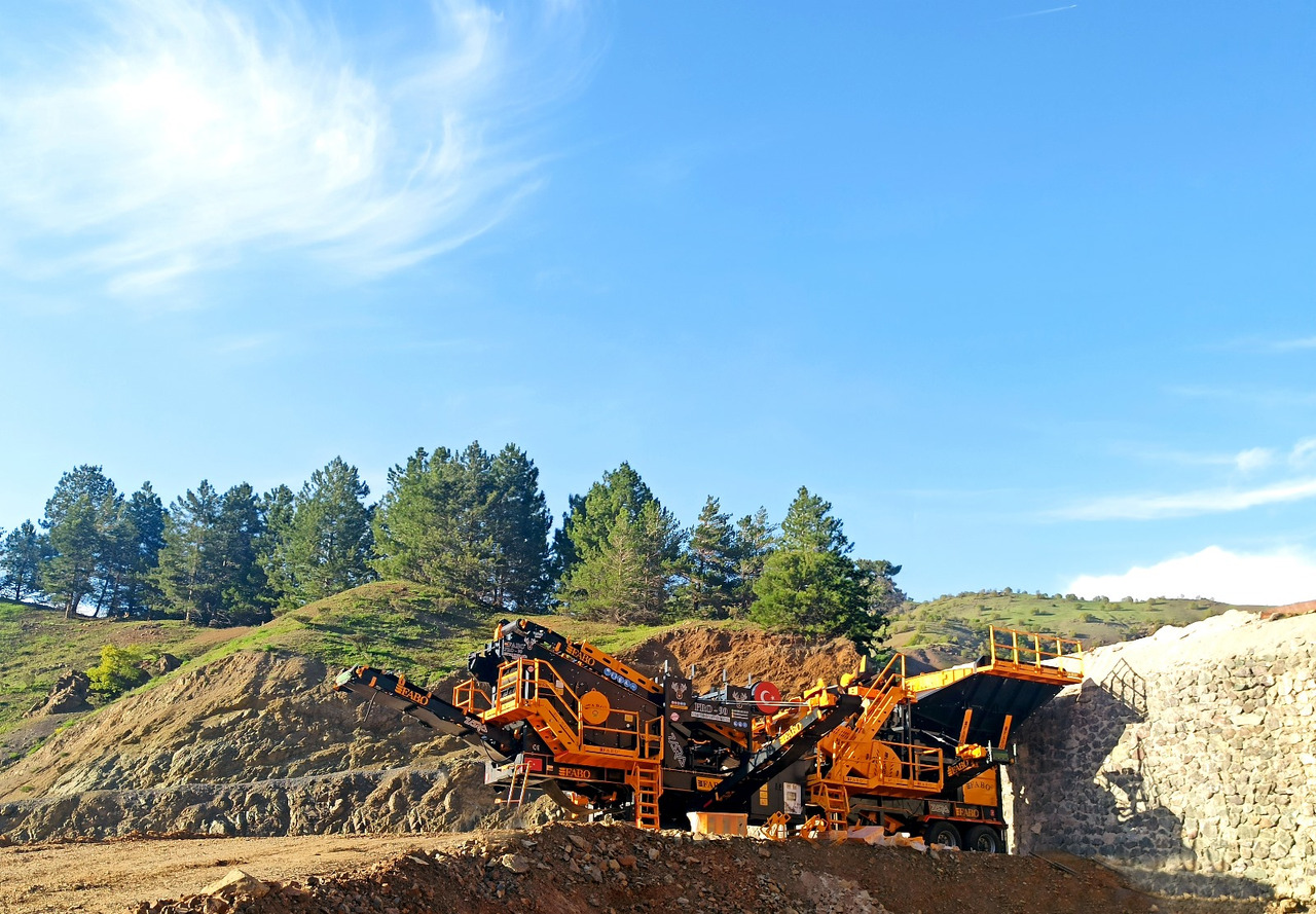 FABO Mobile crusher - מגרסה ניידת: תמונה 2 FABO Mobile crusher - מגרסה ניידת: תמונה 2