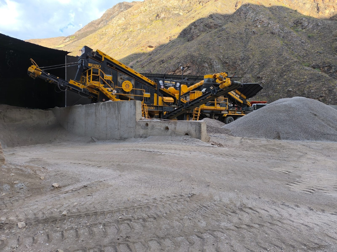 FABO Mobile crusher - מגרסה ניידת: תמונה 2 FABO Mobile crusher - מגרסה ניידת: תמונה 2