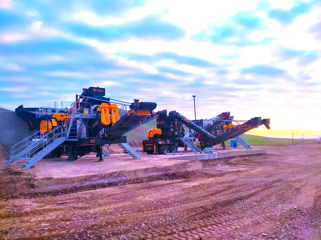 FABO Mobile crusher - מגרסה ניידת: תמונה 2 FABO Mobile crusher - מגרסה ניידת: תמונה 2