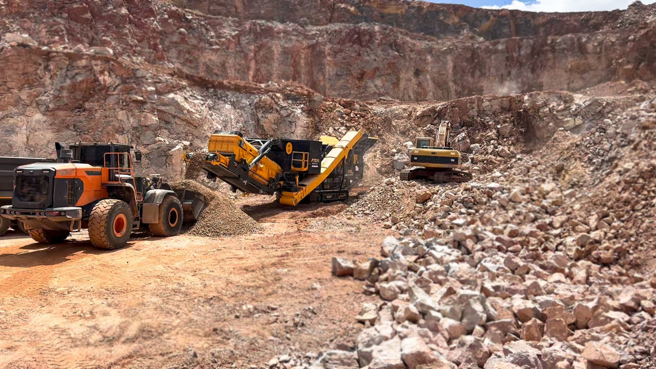 FABO Mobile crusher - מגרסה ניידת: תמונה 5 FABO Mobile crusher - מגרסה ניידת: תמונה 5