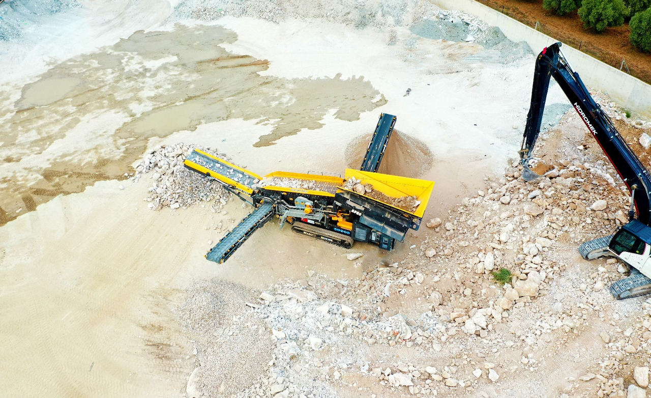 חָדָשׁ מגרסה ניידת FABO Mobile crusher: תמונה 23