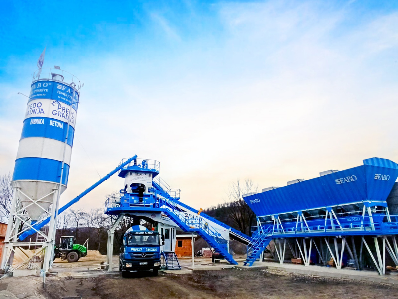 FABO compact concrete plant - מנחית בטון: תמונה 1 FABO compact concrete plant - מנחית בטון: תמונה 1
