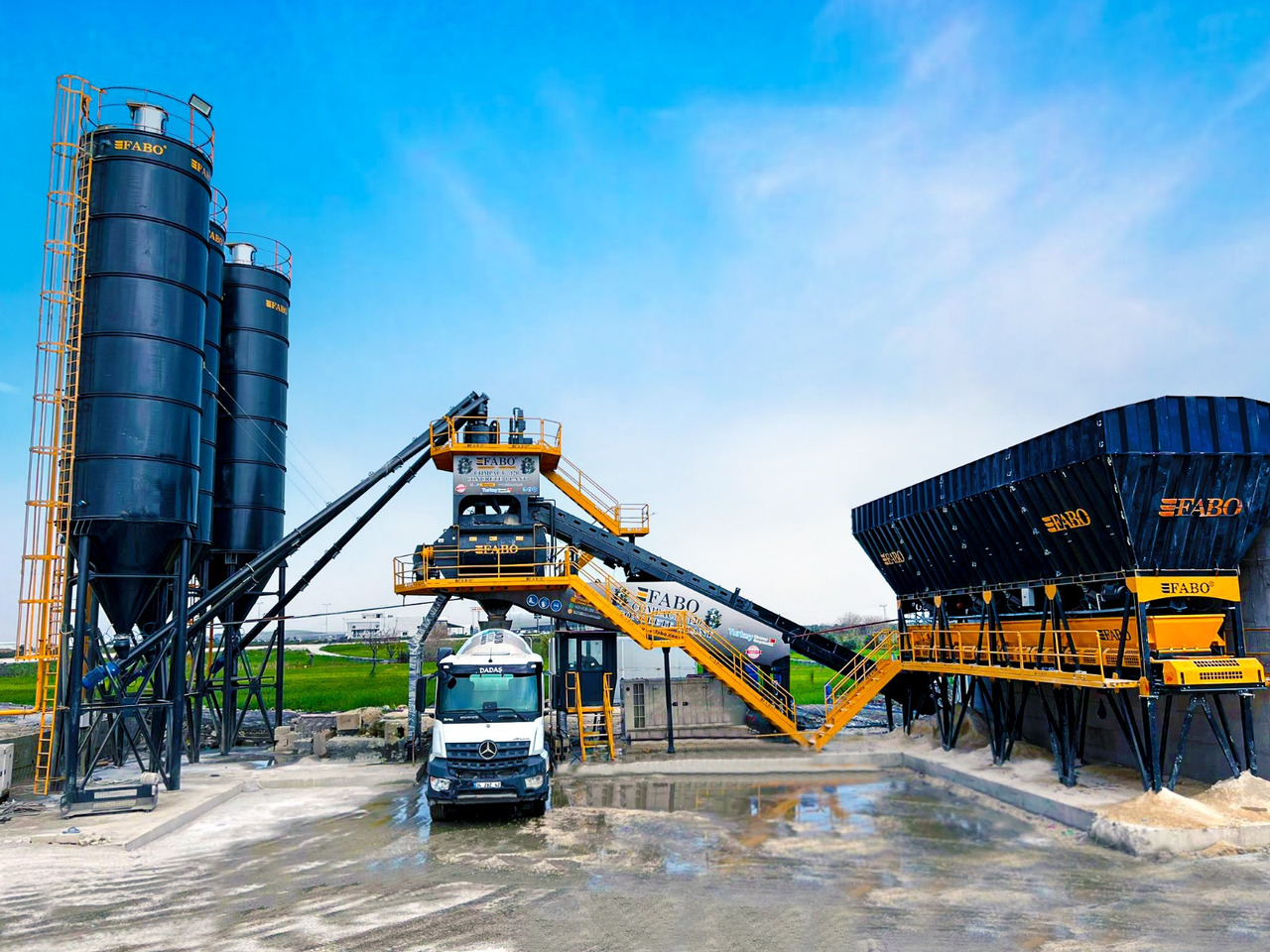 FABO compact concrete plant - מנחית בטון: תמונה 1 FABO compact concrete plant - מנחית בטון: תמונה 1