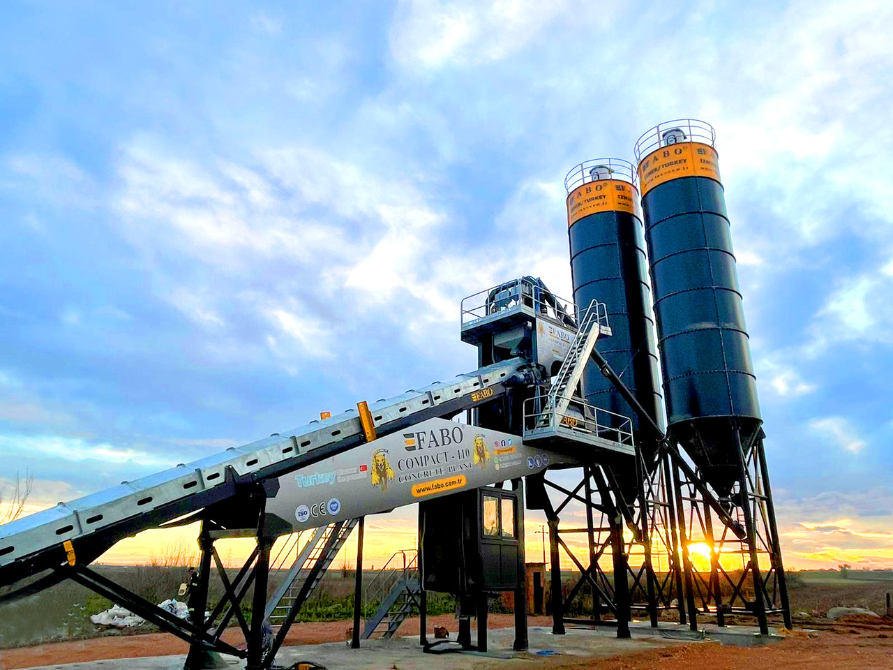FABO compact concrete plant - מנחית בטון: תמונה 3 FABO compact concrete plant - מנחית בטון: תמונה 3