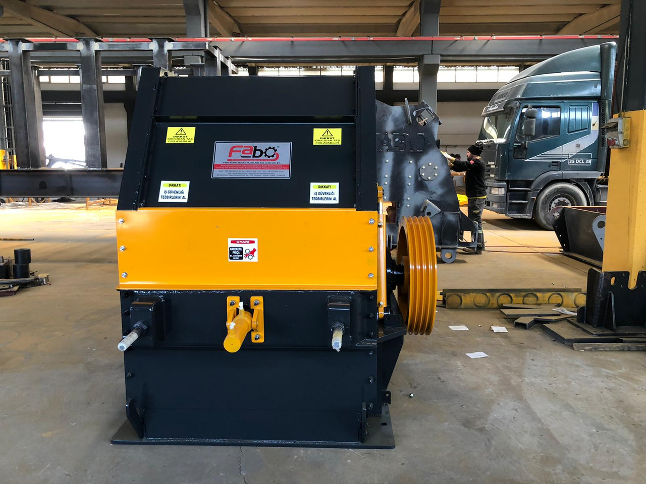 FABO impact crusher - מגרסת התנגשות: תמונה 3 FABO impact crusher - מגרסת התנגשות: תמונה 3