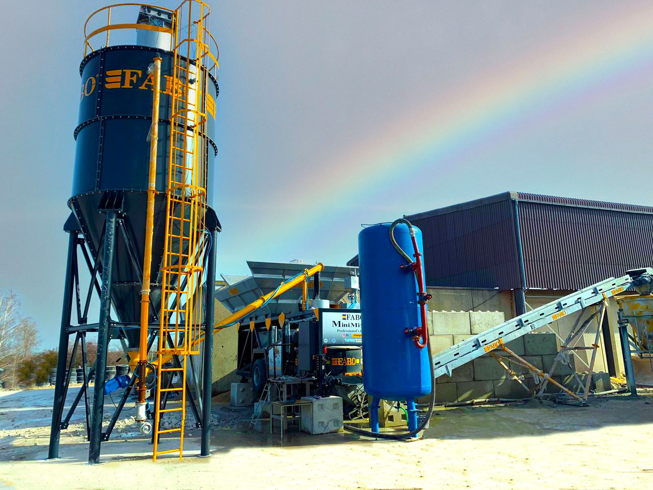 FABO mobile concrete batching plant - מנחית בטון: תמונה 2 FABO mobile concrete batching plant - מנחית בטון: תמונה 2