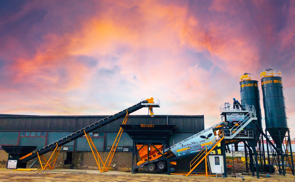 FABO mobile concrete batching plant - מנחית בטון: תמונה 1 FABO mobile concrete batching plant - מנחית בטון: תמונה 1