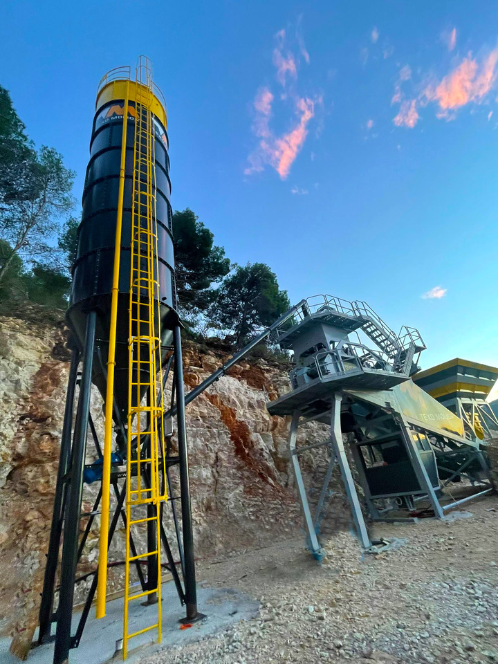 FABO mobile concrete batching plant - מנחית בטון: תמונה 3 FABO mobile concrete batching plant - מנחית בטון: תמונה 3