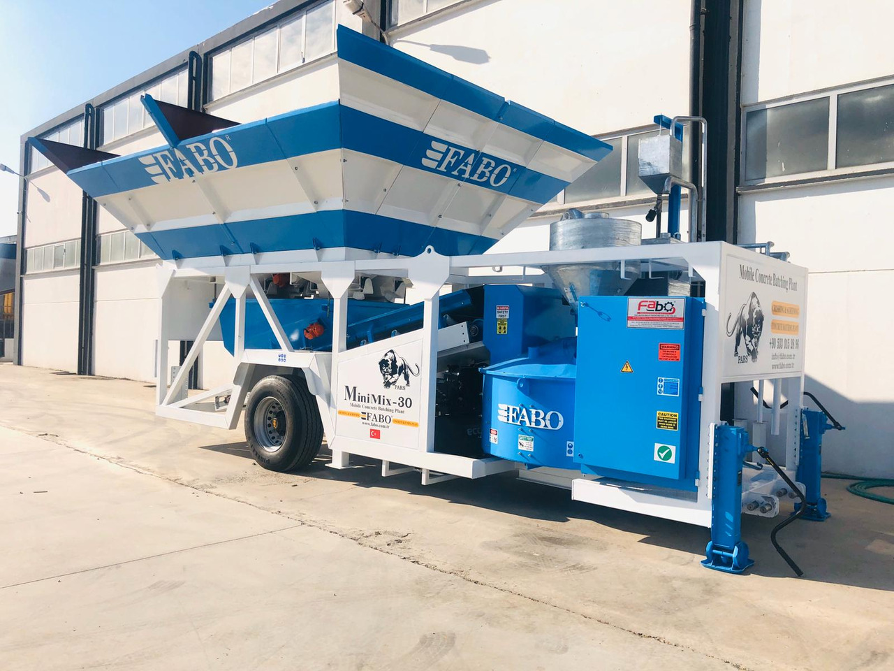 FABO mobile concrete batching plant - מנחית בטון: תמונה 1 FABO mobile concrete batching plant - מנחית בטון: תמונה 1