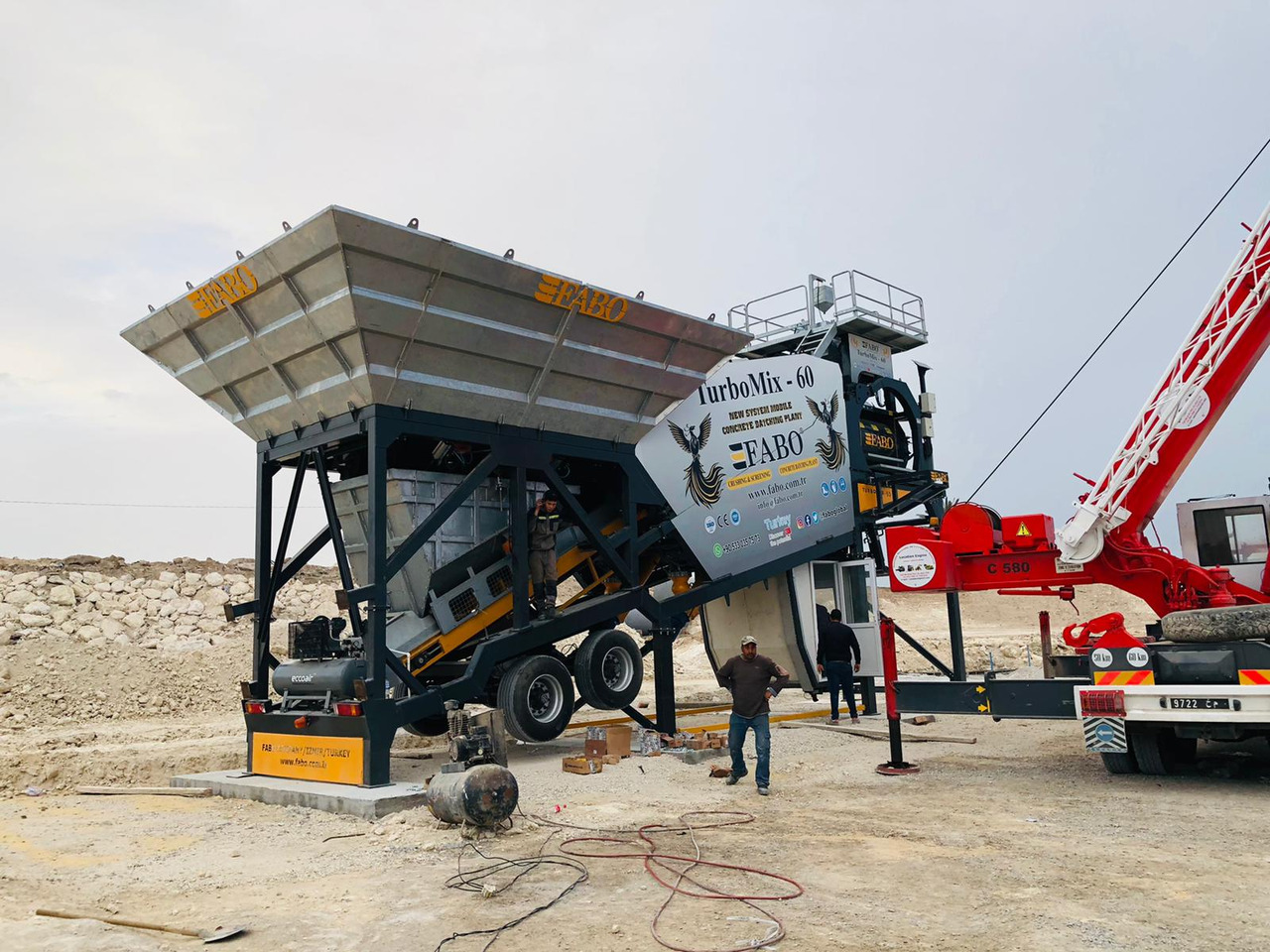 FABO mobile concrete batching plant - מנחית בטון: תמונה 3 FABO mobile concrete batching plant - מנחית בטון: תמונה 3
