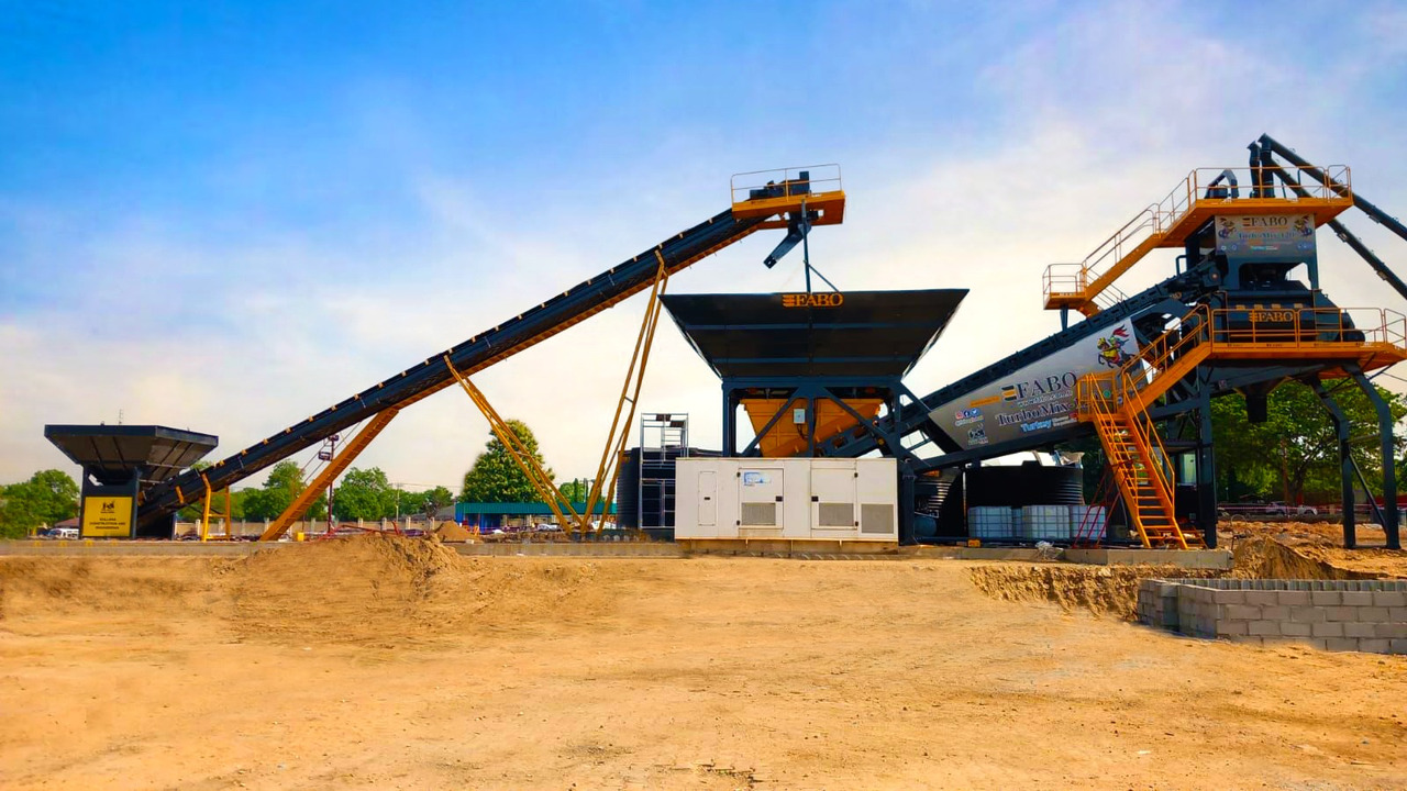 FABO mobile concrete batching plant - מנחית בטון: תמונה 1 FABO mobile concrete batching plant - מנחית בטון: תמונה 1