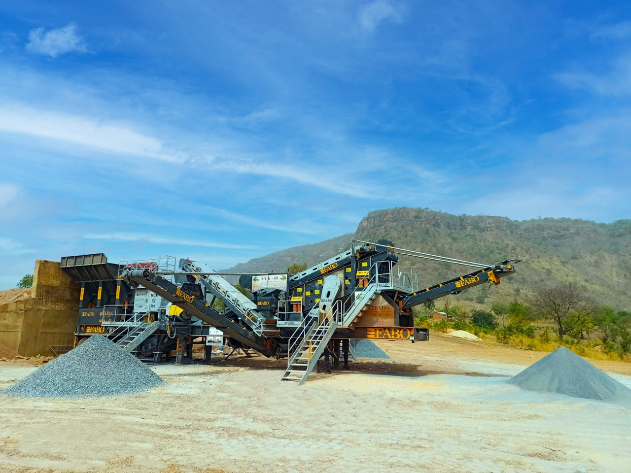 FABO mobile jaw crusher - מגרסת מלחציים: תמונה 2 FABO mobile jaw crusher - מגרסת מלחציים: תמונה 2