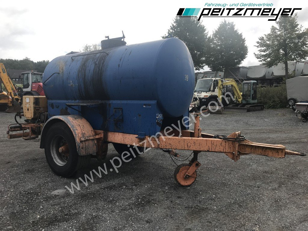BATHE 1 Achs Anhänger Bitum / Teerkocher ST 5 E - 4,8 m³ zGG 9,5 t. - מפיץ אספלט: תמונה 4 BATHE 1 Achs Anhänger Bitum / Teerkocher ST 5 E - 4,8 m³ zGG 9,5 t. - מפיץ אספלט: תמונה 4