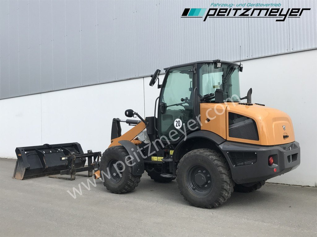 CASE Radlader 321 F 4 in 1 Schaufel + Palettengabel - מעמיס גלגלים: תמונה 4 CASE Radlader 321 F 4 in 1 Schaufel + Palettengabel - מעמיס גלגלים: תמונה 4