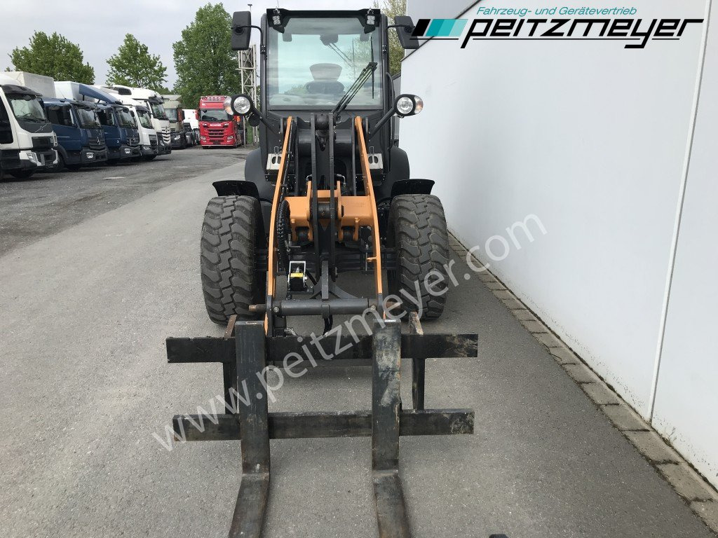 CASE Radlader 321 F 4 in 1 Schaufel + Palettengabel - מעמיס גלגלים: תמונה 5 CASE Radlader 321 F 4 in 1 Schaufel + Palettengabel - מעמיס גלגלים: תמונה 5