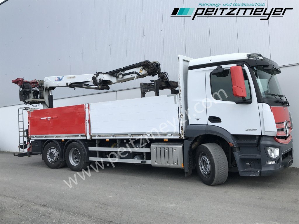 MERCEDES-BENZ Antos 2536 LL Pritsche HMF 2110-L5 5 fach Ausschub mit Steinzange - משאית צד נופל/ שטוחה, משאית מנוף: תמונה 2 MERCEDES-BENZ Antos 2536 LL Pritsche HMF 2110-L5 5 fach Ausschub mit Steinzange - משאית צד נופל/ שטוחה, משאית מנוף: תמונה 2