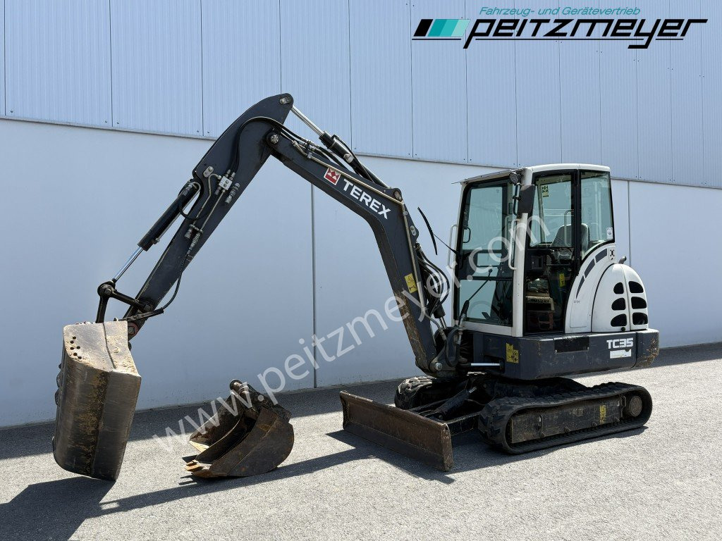 TEREX MINIBAGGER TC 35 mit hydr. Schwenklöffel 1.300 mm - מיני מחפר: תמונה 1 TEREX MINIBAGGER TC 35 mit hydr. Schwenklöffel 1.300 mm - מיני מחפר: תמונה 1