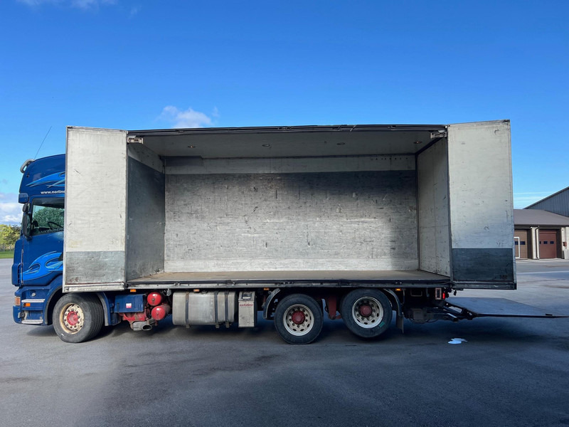Scania R620 LB6X2HNB - OPEN SIDE - משאית תיבה: תמונה 2 Scania R620 LB6X2HNB - OPEN SIDE - משאית תיבה: תמונה 2