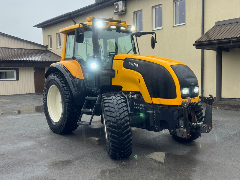 Valtra M150-4 - טרקטור חקלאי: תמונה 3 Valtra M150-4 - טרקטור חקלאי: תמונה 3