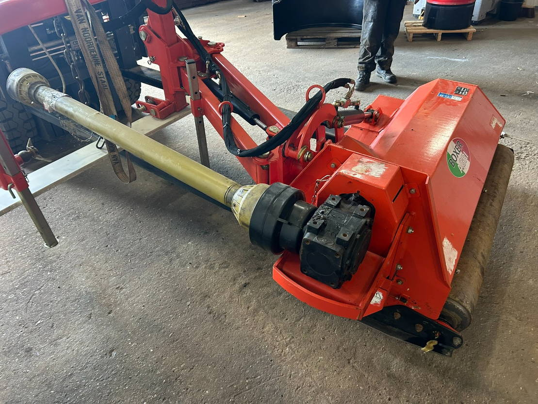 Boxer verstekklepelmaaier type AG140 - מכסחת שוליים: תמונה 3 Boxer verstekklepelmaaier type AG140 - מכסחת שוליים: תמונה 3