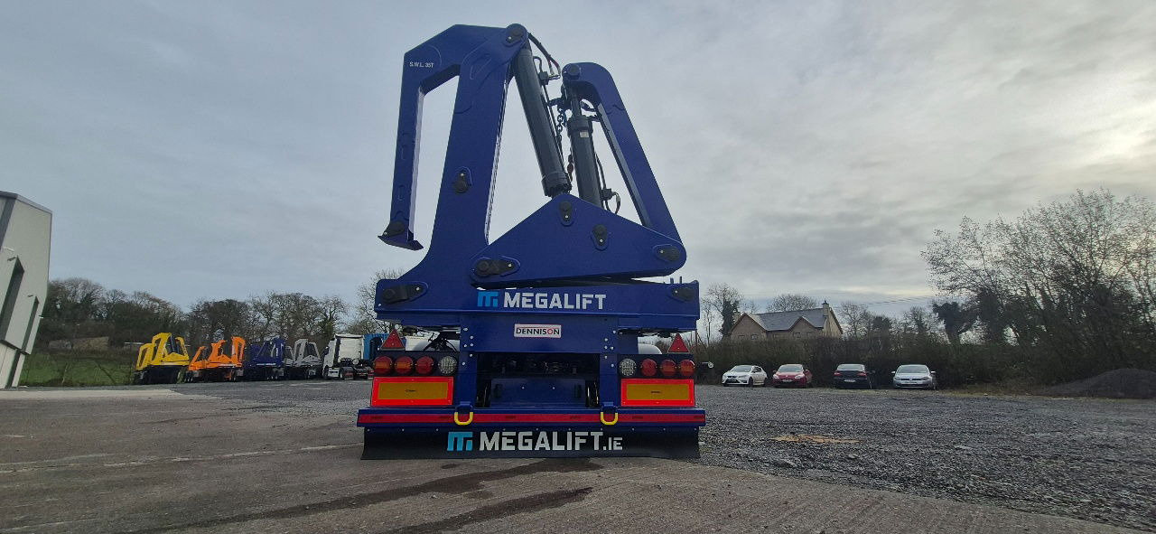 Mega NEW Megaliftt Sideloader / 35 tons lift capacity /20-40-45 HC/ Diesel engine / Gooseneck-extendable - סמיטריילר מוביל מכולות/ החלפת גוף: תמונה 4 Mega NEW Megaliftt Sideloader / 35 tons lift capacity /20-40-45 HC/ Diesel engine / Gooseneck-extendable - סמיטריילר מוביל מכולות/ החלפת גוף: תמונה 4