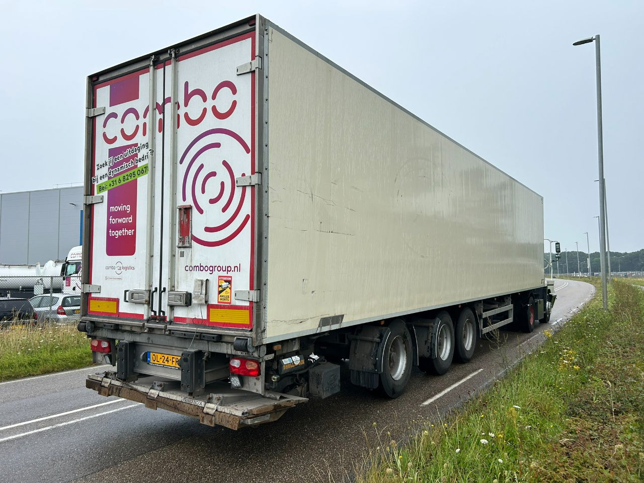 Van Eck Caurrier Vector 1850 / Steering axle / 1340 X 250 B X 265 H - סמיטריילר עם קירור: תמונה 3 Van Eck Caurrier Vector 1850 / Steering axle / 1340 X 250 B X 265 H - סמיטריילר עם קירור: תמונה 3