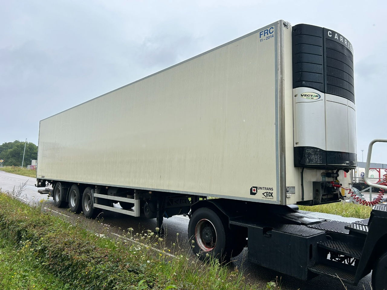Van Eck Caurrier Vector 1850 / Steering axle / 1340 X 250 B X 265 H - סמיטריילר עם קירור: תמונה 1 Van Eck Caurrier Vector 1850 / Steering axle / 1340 X 250 B X 265 H - סמיטריילר עם קירור: תמונה 1