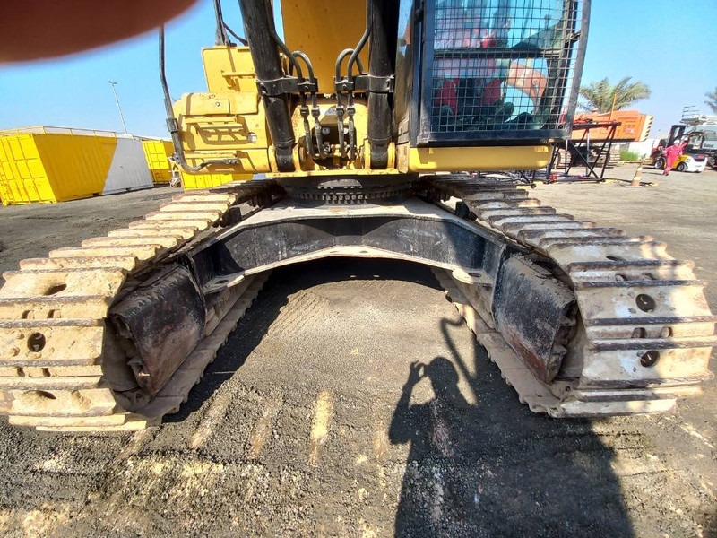 מחפר סורק Cat 350 (Abu Dhabi): תמונה 9