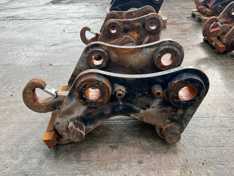 Cat CW55S - מצמד מהיר עבור מכונת בנייה: תמונה 4 Cat CW55S - מצמד מהיר עבור מכונת בנייה: תמונה 4